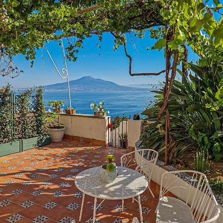 La Torretta Sea View Rooms Вико-Экуенсе Экстерьер фото