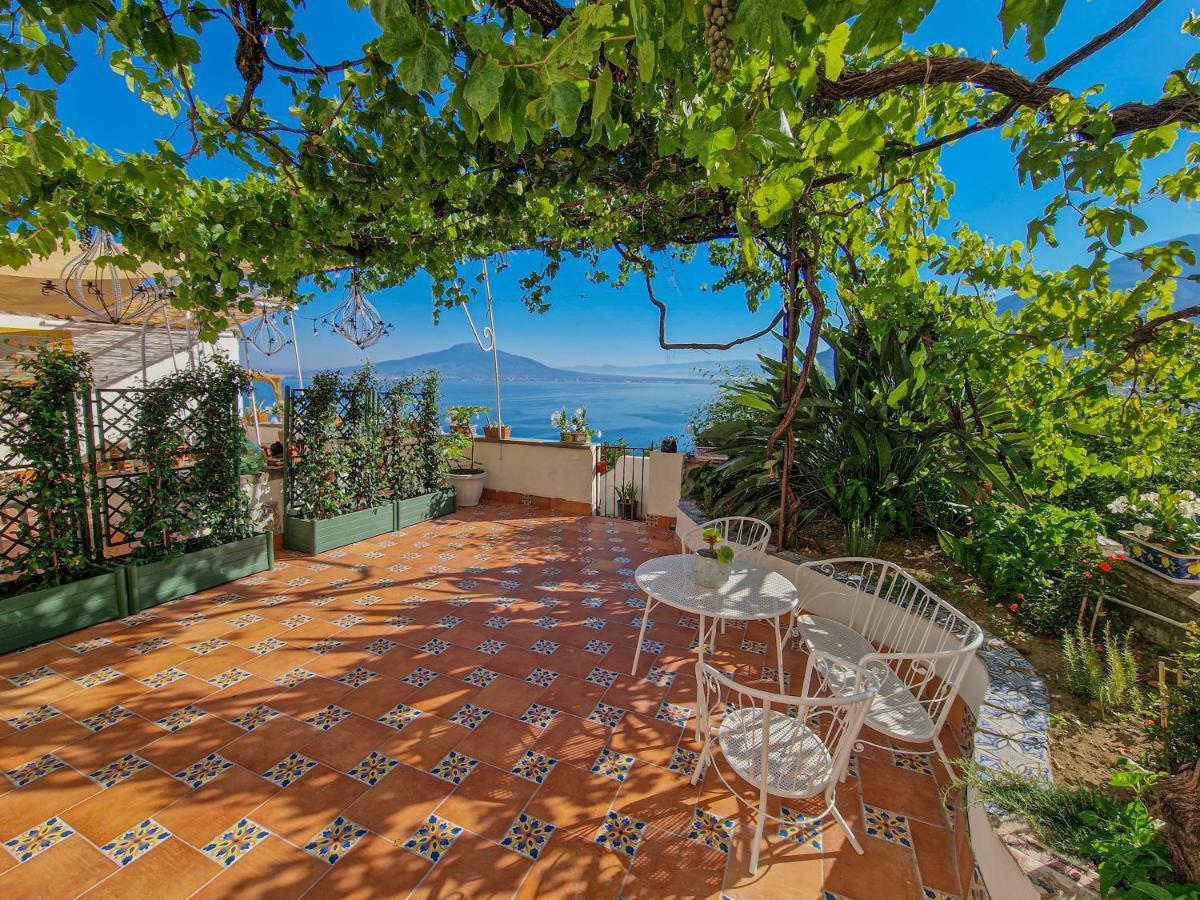 La Torretta Sea View Rooms Вико-Экуенсе Экстерьер фото