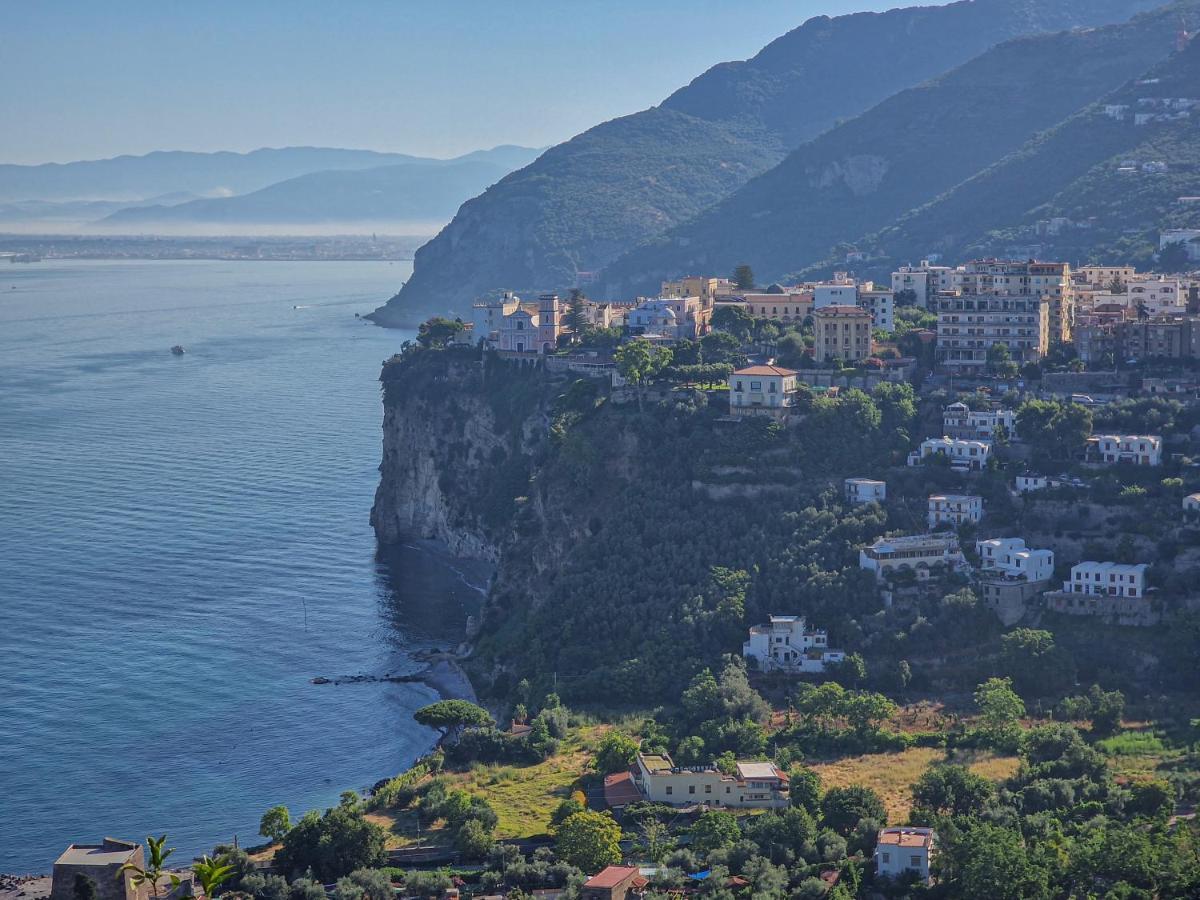 La Torretta Sea View Rooms Вико-Экуенсе Экстерьер фото